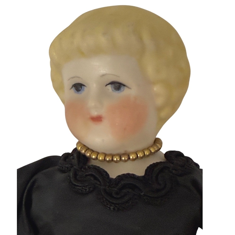 Vintage‎ Porcelain Doll Black Dress Blonde Hair Painted Eyes 11" Marked CJ/GJ 92